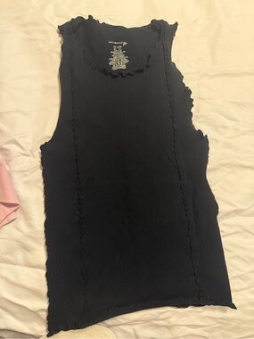Free People Black Ribbed Lettuce-Edge Tank Top - M/L